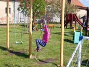 Čarodějnické odpoledne s rodiči na školní zahradě